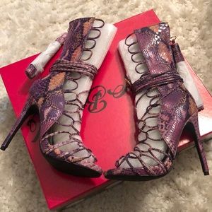 Nelly Bernal Purple Snakeskin Lace-Up Stiletto Heels NWT